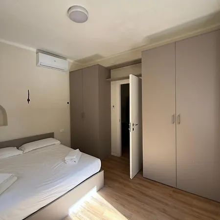 Appartement Elisa House 3 *